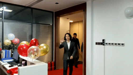 640 (1).gif