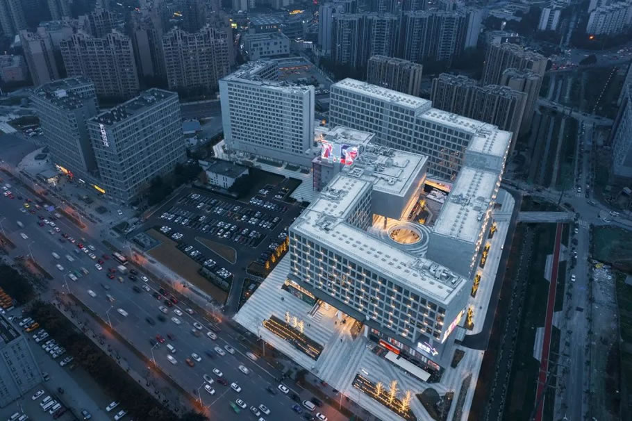 成都龙湖武侯星悦荟 | CLOU Architects - 景观网